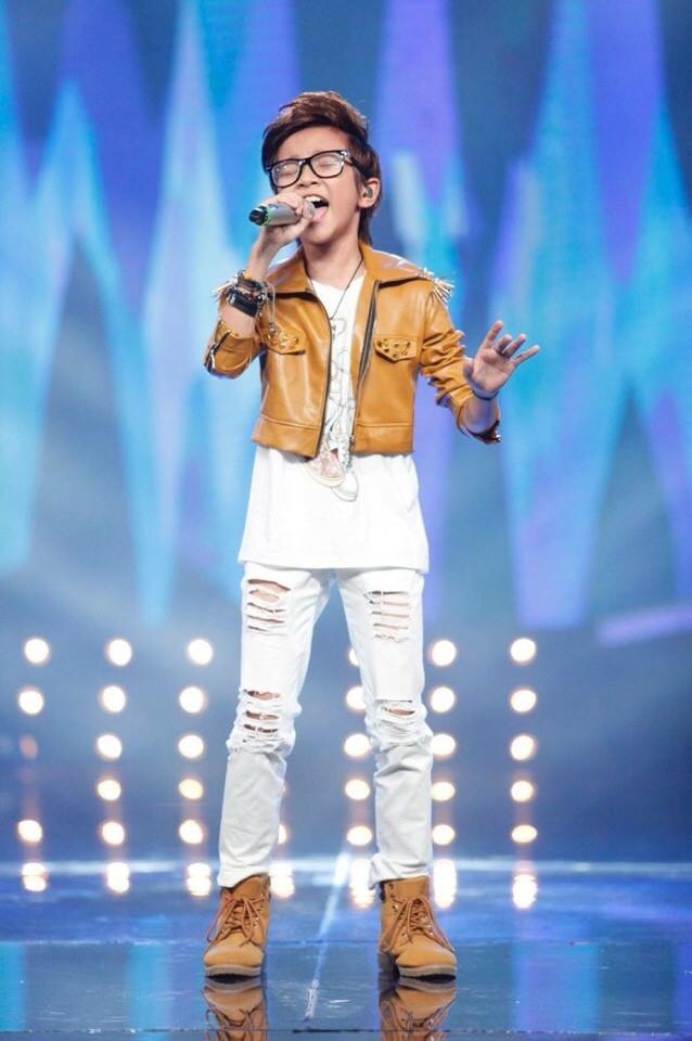 Thành tích đáng nể của cậu bé “Trọng Hiếu Idol phiên bản nhí” - 4 Thiên Tùng được giám khảo xem là phiên bản nhí của Trọng Hiếu Idol.