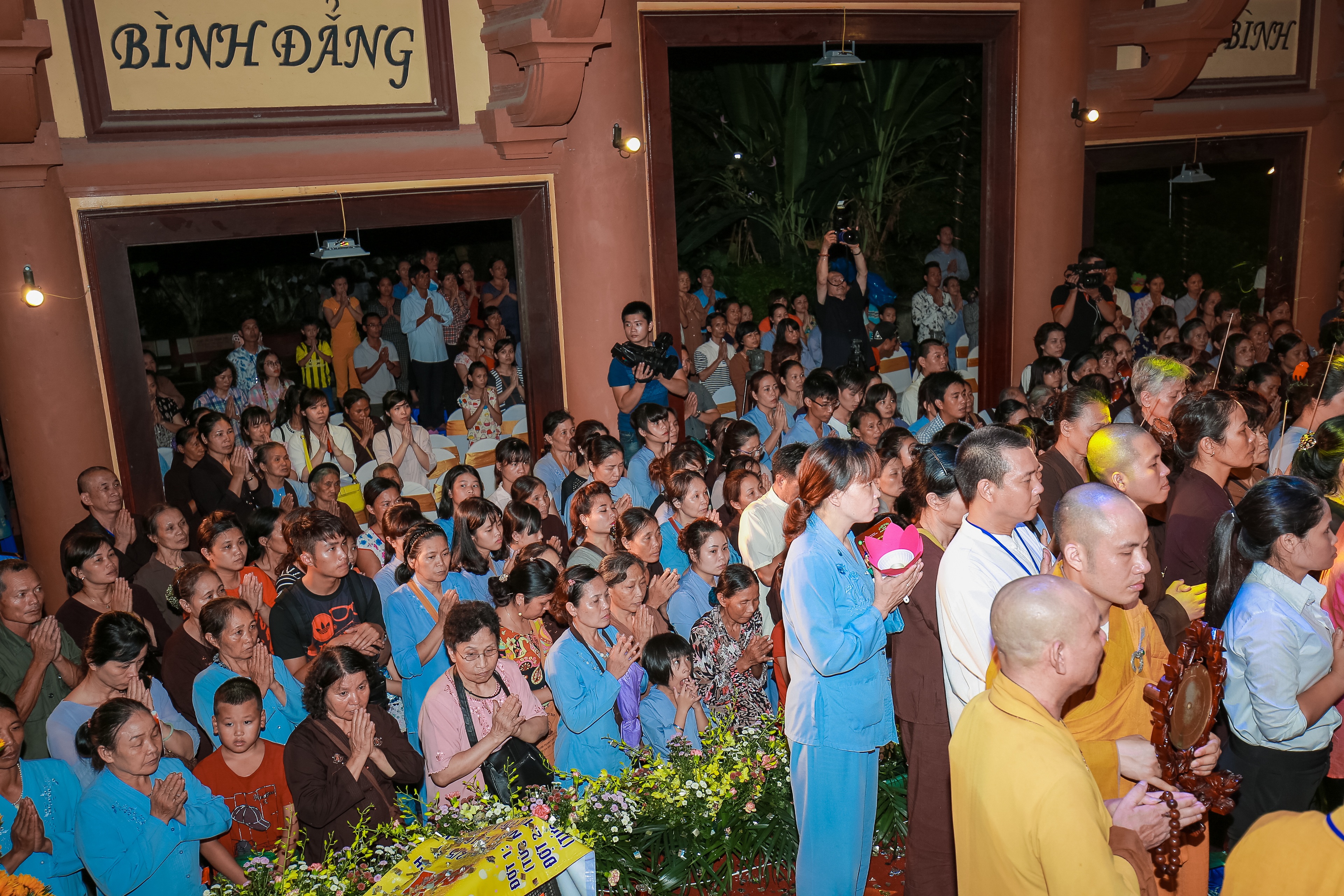 Chương trình văn nghệ chào mừng sự kiện trọng đại của Giáo hội Phật giáo Việt Nam.