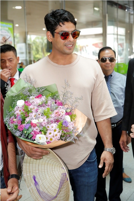 Dàn sao “Cô dâu 8 tuổi” đổ bộ vào Việt Nam - 5