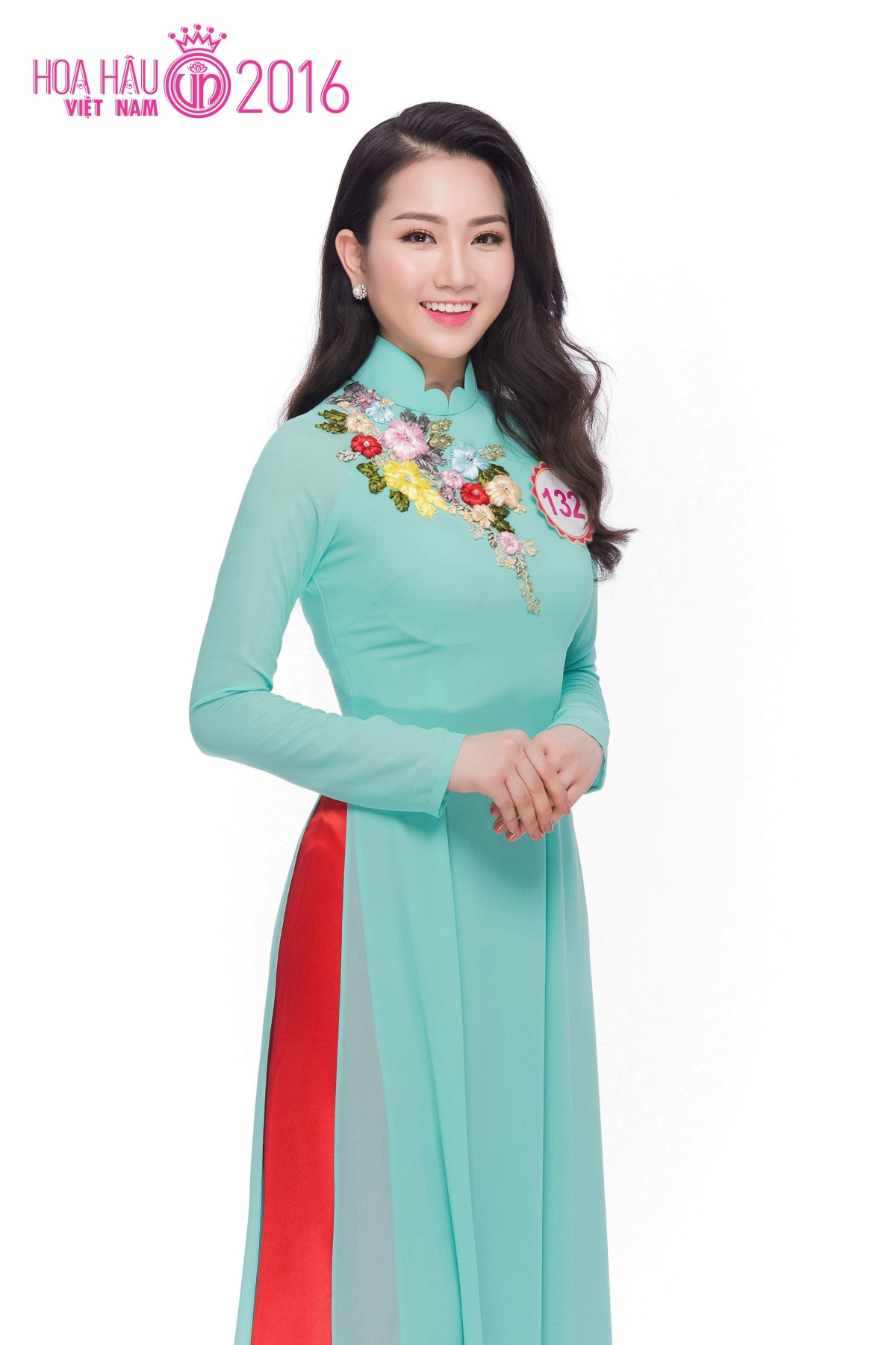 Những điều thú vị về 18 thí sinh vào Chung kết Hoa hậu Việt Nam 2016 - 16 Cát Nhiên, Lan Hương.