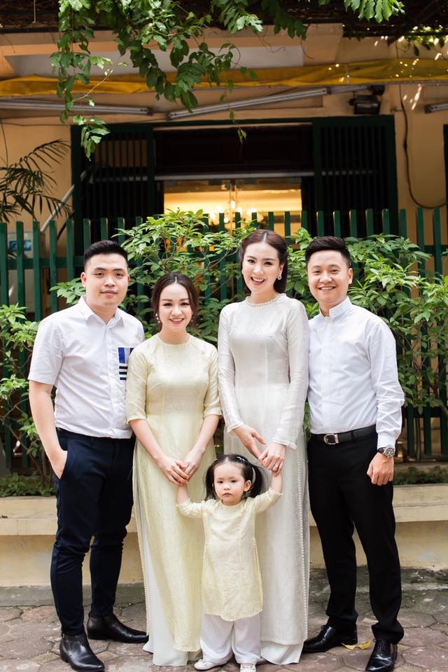 “Cô gái thời tiết” xinh đẹp sắp lên xe hoa với thiếu gia Hà Thành - 10 Sở hữu gương mặt xinh như hoa hậu cùng chiều cao nổi bật, Mai Ngọc từng được vinh danh với giải thưởng cao nhất của Vẻ đẹp VTV 2016.