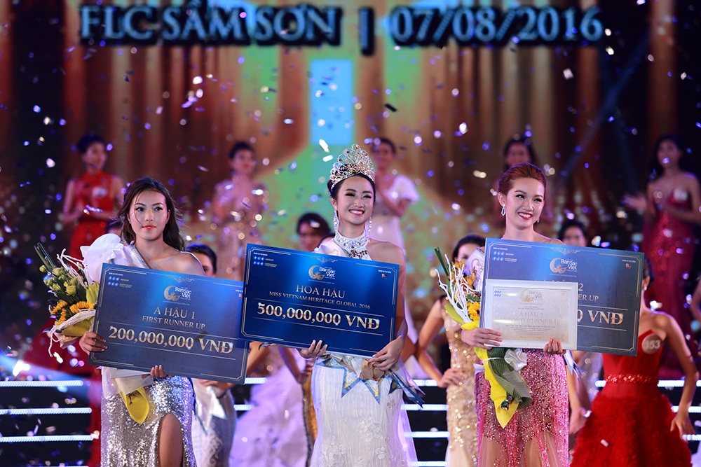 Top 3 Hoa hậu Bản sắc Việt toàn cầu 2016. Ảnh: Binh Quách.