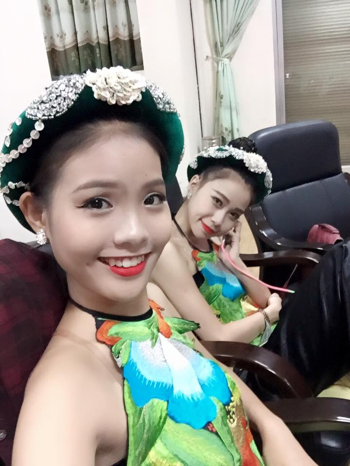 Ảnh xinh lung linh của vợ Chí Anh - 6 Được biết, Chí Anh quen biết Khánh Linh sau khi đã chia tay Nhã Thi được một thời gian. Chí Anh cũng có dạy Khánh Linh về dancesport.