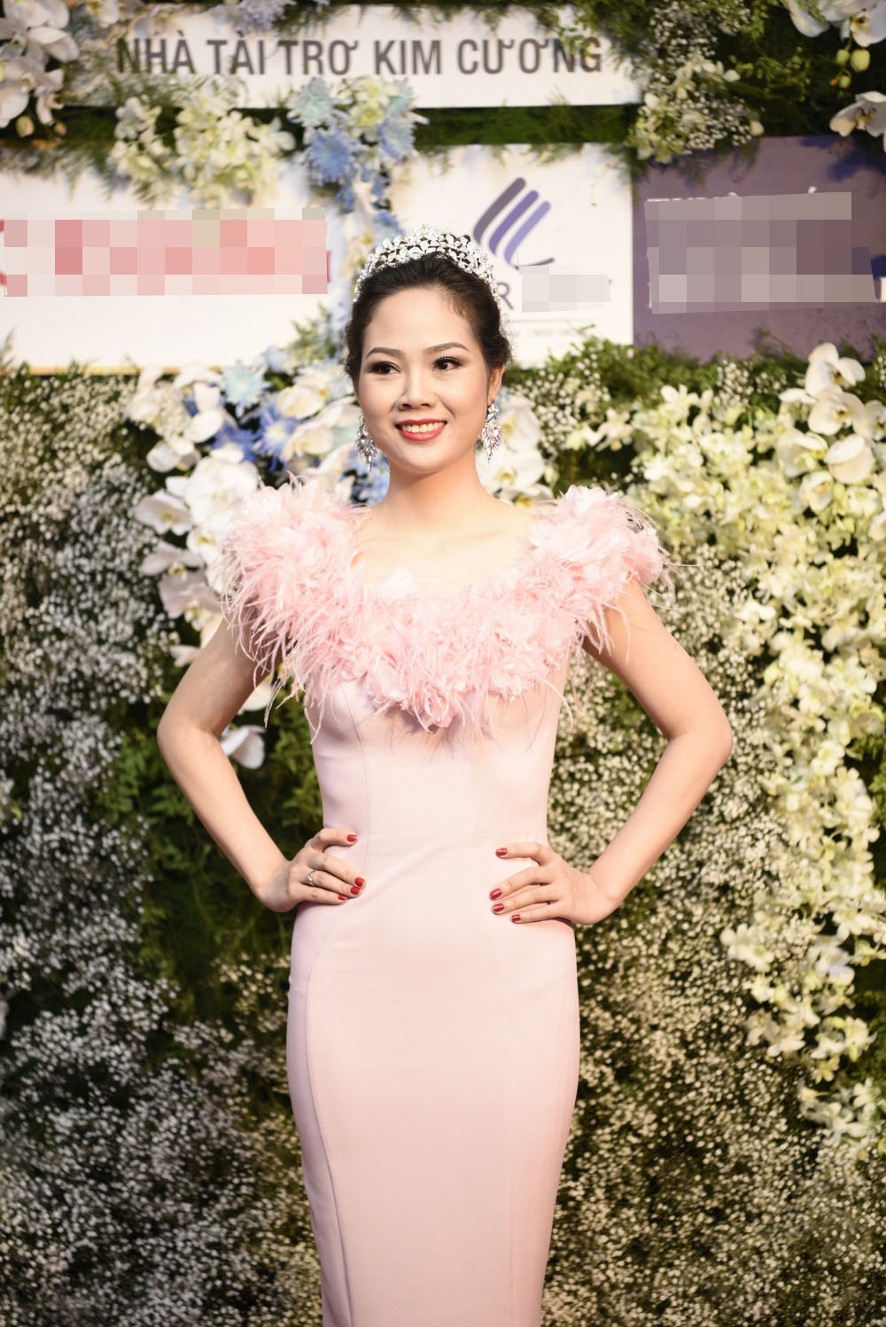 
Hoa hậu Mai Phương tái xuất sau nhiều năm ở ẩn
