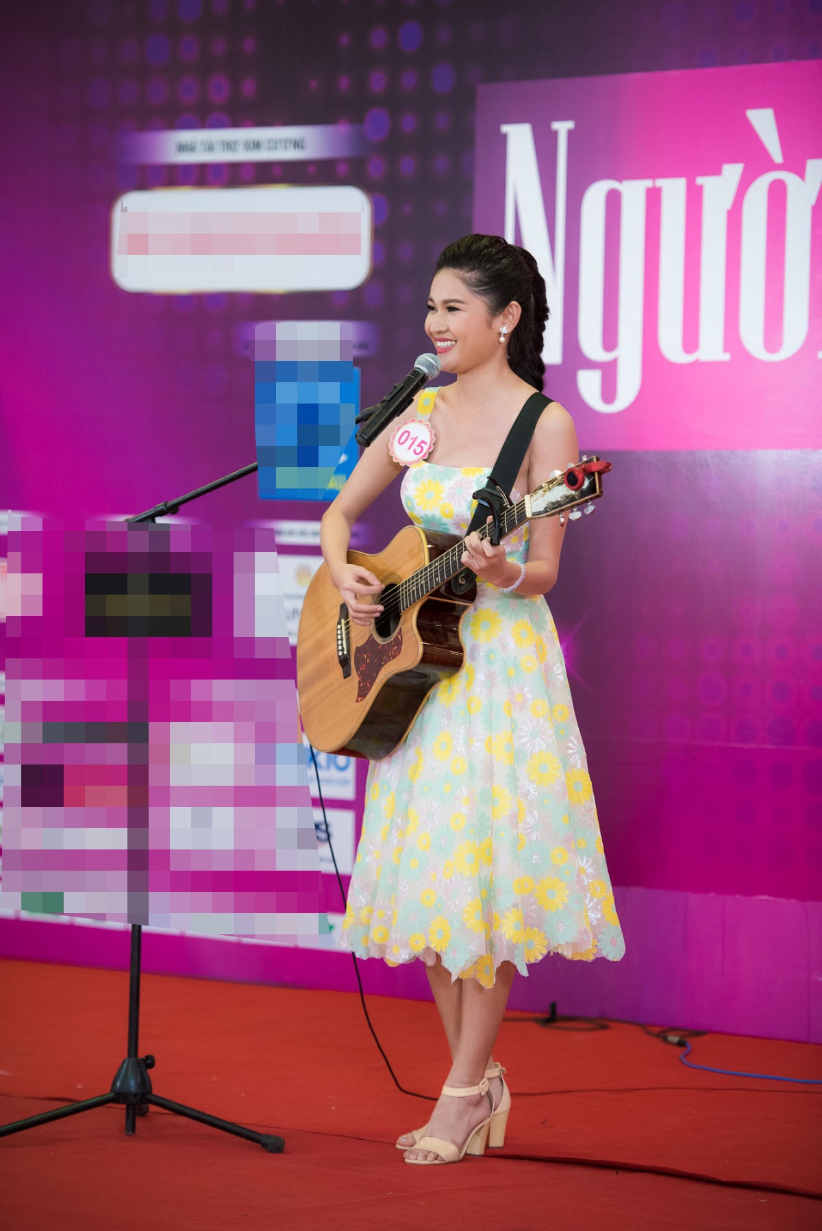 Bật mí chuyện ít biết phía sau hậu trường Hoa hậu Việt Nam 2016 - 1 Á hậu Huỳnh Thị Thuỳ Dung từng bị ba ruột phản đối chuyên đi thi Hoa hậu.