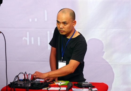 Vũ Nhật Tân mời nhạc sĩ đạt giải Grammy qua Việt Nam biểu diễn - 1 Phù thuỷ nhạc điện tử Vũ Nhật Tân. Ảnh: TL.