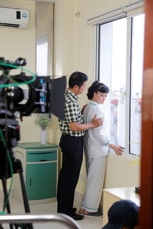 Nghệ sĩ hài Vân Dung lên tiếng chuyện mình bị ung thư vú - 4 Nghệ sĩ hài Vân Dung lên tiếng chuyện mình bị ung thư vú - 4