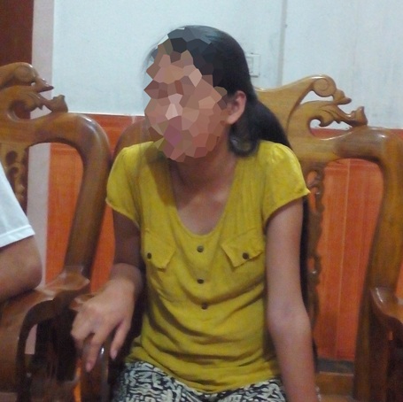 Nữ sinh lớp 10 mang bầu vì bị cụ “yêu râu xanh” hiếp dâm - 2 Vì sợ hãi nên đến khi gia đình phát hiện Lan đã có bầu em mới dám nói sự thật