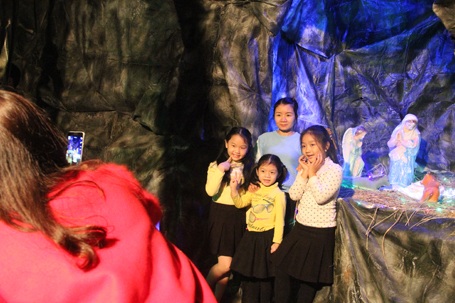 Hang thánh được tạo dựng công phu, chắc chắn