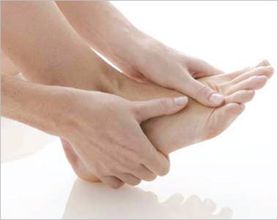 Dấu hiệu bệnh nguy hiểm ở chân dễ bị bỏ qua - 1 Dấu hiệu bệnh nguy hiểm ở chân dễ bị bỏ qua - 1