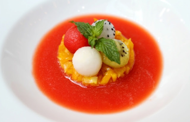 Chè ngũ quả lạnh với mít thuyết phục Ban Giám khảo với vị nhẹ nhàng, thanh nhã, đặc trưng của ẩm thực Việt.