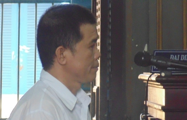 Chồng chích điện vợ chỉ vì nghi ngờ không chung thủy - 1 Bị cáo Lộc tại tòa