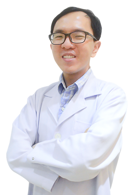 Bác sĩ nội trú da liễu Trình Ngô Bỉnh sẽ trực tiếp thăm khám và điều trị cho bạn tại KIM Skin