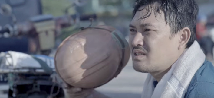 "Tết sum vầy" - MV ca nhạc trọn vẹn ý nghĩa vào dịp cuối năm - 2 Những cảnh đời khó khăn trong clip khiến người xem không khỏi xót xa