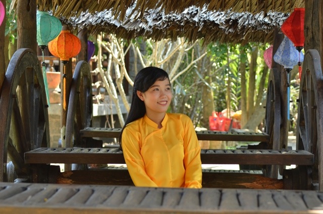 Lễ hội Xuân Di Sản Văn Hóa được tổ chức tại Bảo tàng Áo dài nên du khách còn được tham quan các kiểu áo dài của dân tộc từ xưa đến nay và các áo dài kiểu cách tân rất thời trang