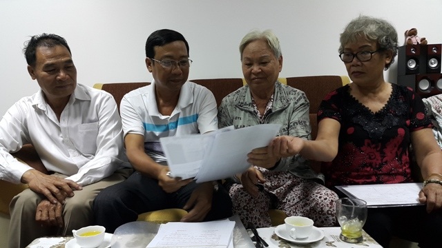 Nhịp cầu bạn đọc số 7: Công ty Cổ phần Đất xanh miền Trung phản bác khiếu nại của khách hàng - 4 Bạn đọc đến phản ánh, nhờ giúp đỡ tại báo Dân trí