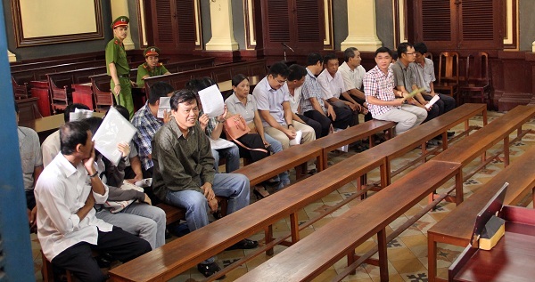 Các bị cáo nguyên cán bộ Hải quan hầu hết được tại ngoại