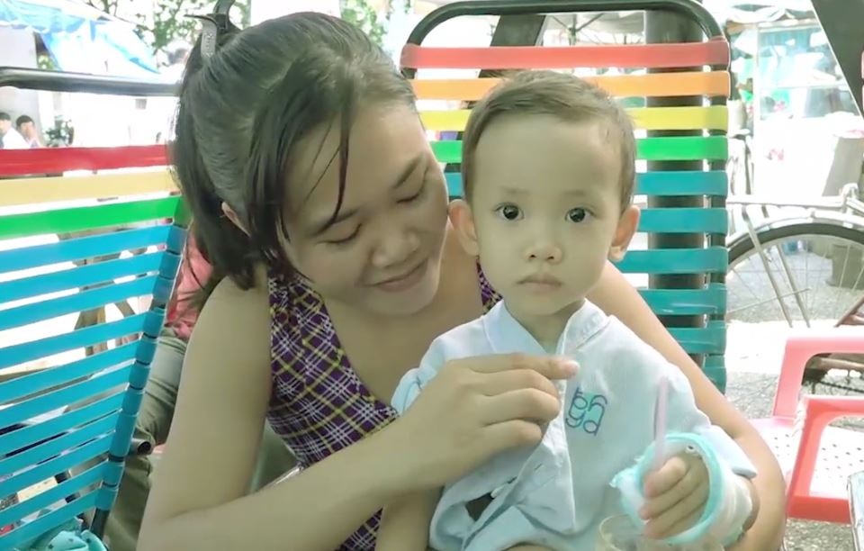 Nhờ sự giúp đỡ của bạn đọc báo Dân trí, bé Quỳnh Anh đã được mổ tim