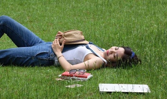 Ấn tượng thứ 2 là độ an toàn ở công viên nhờ đội ngũ bảo vệ liên tục tuần tra đảm bảo an ninh cho cả khu vực. Khi đến đây dã ngoại, bất kỳ ai cũng được sống trọn vẹn cảm giác hòa mình cùng thiên nhiên, giải phóng tâm trí, thả lỏng cơ thể, thư giãn hoàn toàn.