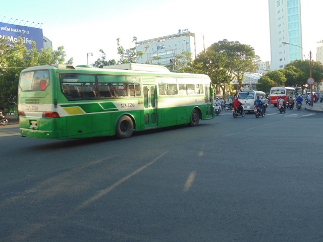 
Giao thông tại ngã tư Đinh Tiên Hoàng - Nguyễn Thị Minh Khai lưu thông dễ dàng. (Ảnh: Xuân Duy)
