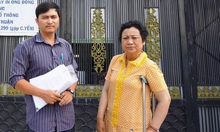 TPHCM: Bị truy tố ra trước tòa vì xây dựng không phép (!) - 1 Bà Huệ bị truy tố ra trước tòa vì xây dựng nhà không phép.