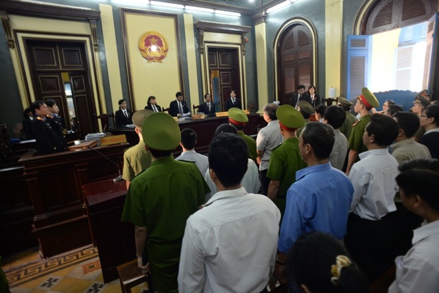 "Đại án" VNCB: Phạm Công Danh than “trí nhớ kém” - 1 9h, phiên tòa bắt đầu
