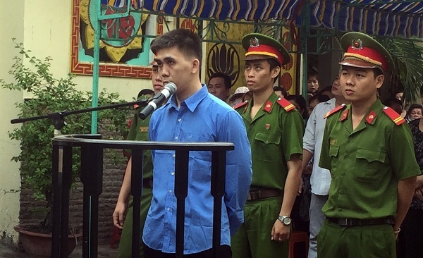 Bị cáo Nhơn tại phiên tòa lưu động