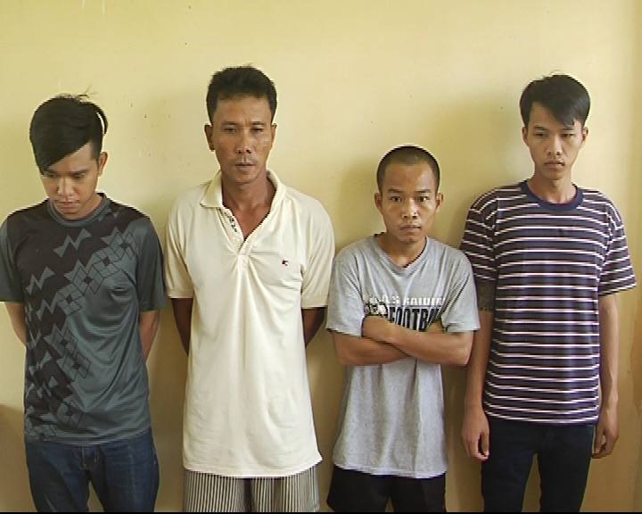 Dựng chuyện bị bắt cóc để tống tiền gia đình 1 tỷ đồng - 1 Các đối tượng Huy, Pol, Vũ, Đức (từ trái qua)