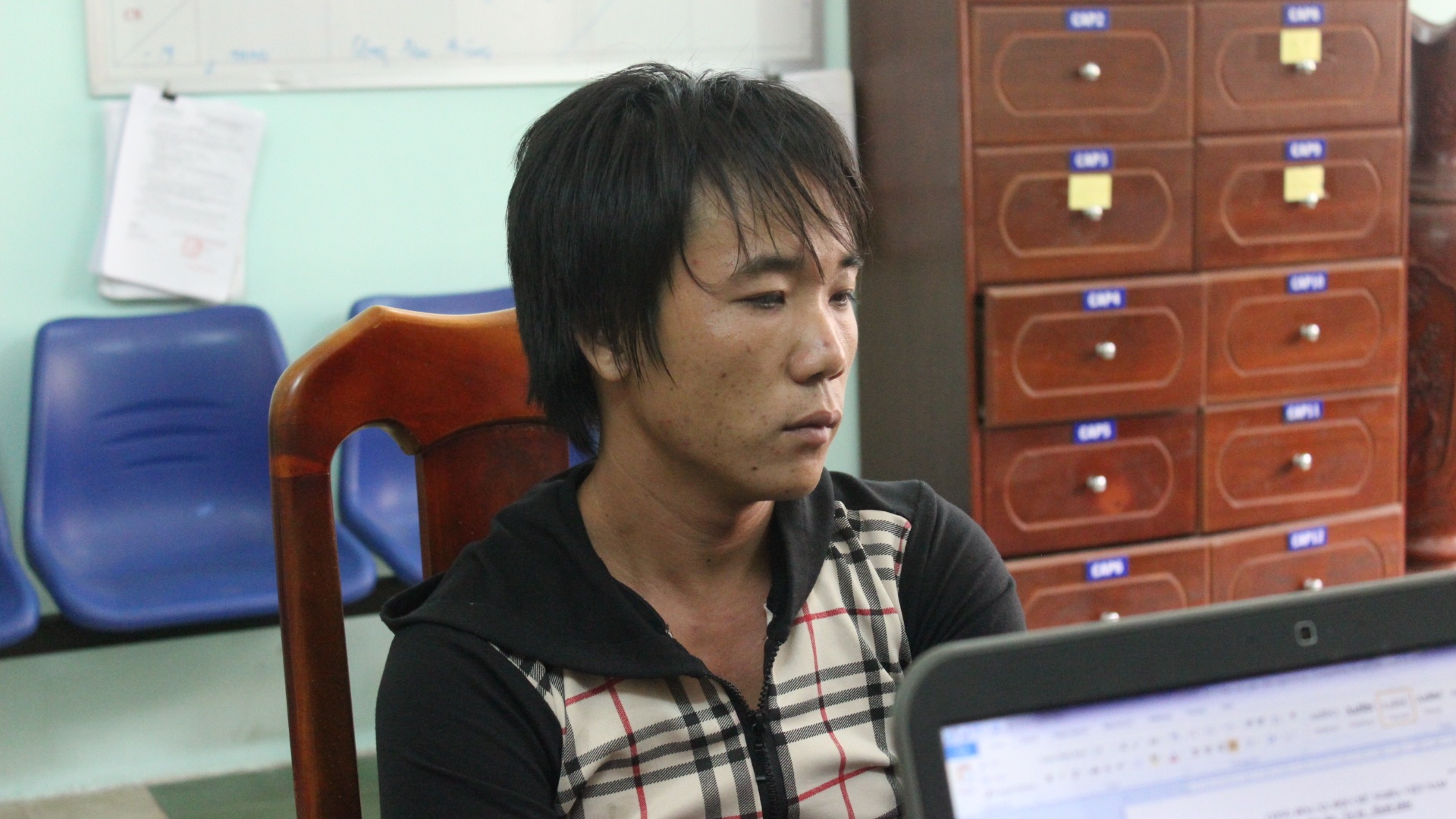 Đối tượng Tuấn tại cơ quan công an