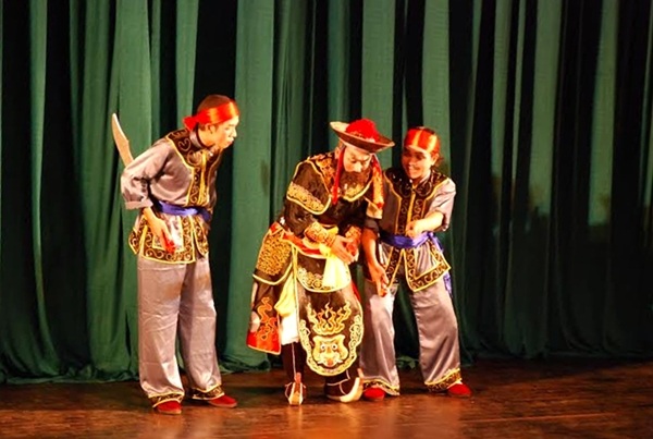 “Sao Khuê trời Việt” xuất sắc nhất Liên hoan Tuồng Tống Phước Phổ - 1 Liên hoan tác phẩm tuồng của tác giả Tống Phước Phổ diễn ra tại Đà Nẵng vừa khép lại tối 4/10