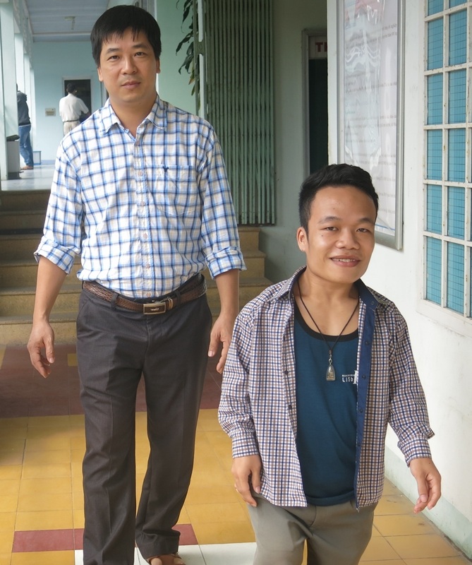 
Với sự quan tâm của thầy cô, bạn bè và mọi người xung quanh, Vượng có thêm sự khích lệ để nỗ lực vượt khó vươn lên trong học tập.
