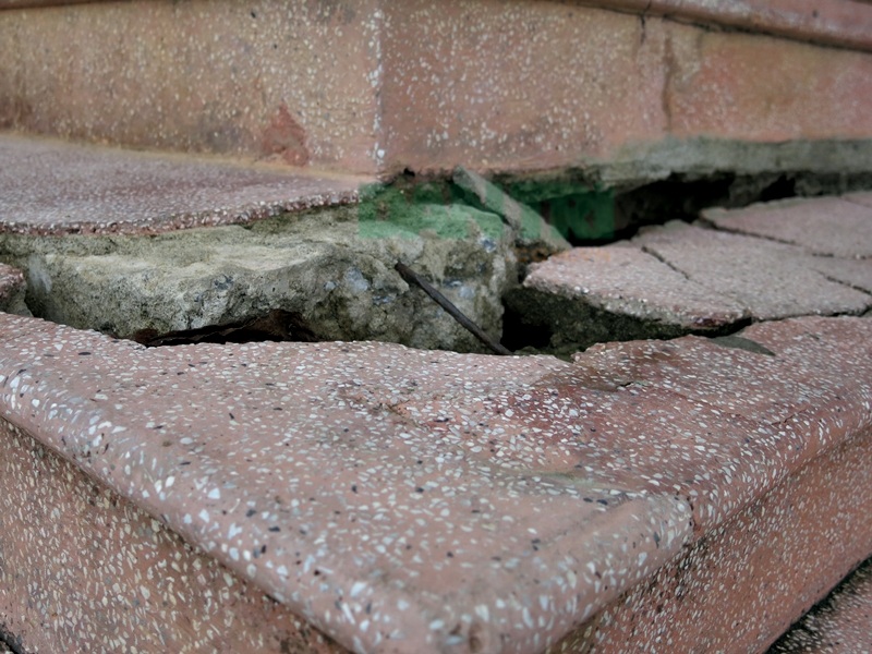 Trường học bị sụt nền, phụ huynh bất an - 2