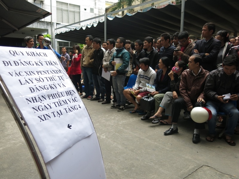 Đà Nẵng: Hết sạch 600 liều vắc xin dịch vụ Pentaxim sau ít phút - 4