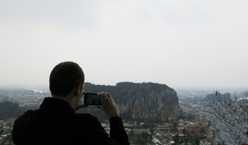 Từ trên Vọng Gác Đài, du khách có thể quan sát toàn cảnh Đà Nẵng