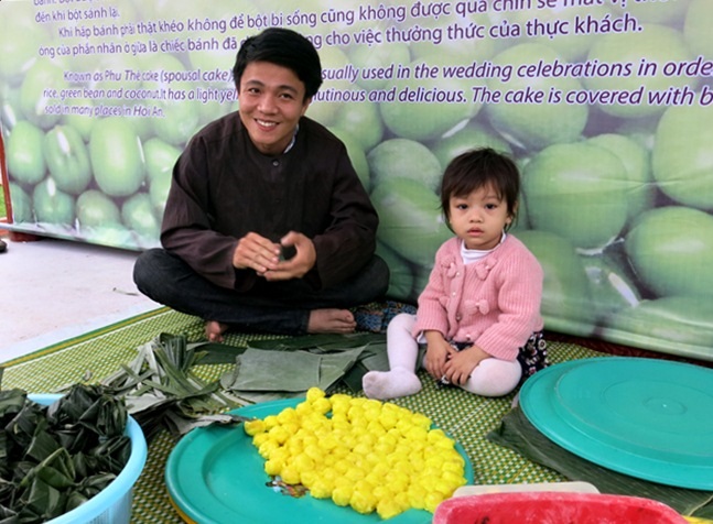 Bánh ít, bánh suse: Trước đây được cư dân địa phương chế biến nên để cúng giỗ tổ tiên trong các ngày lễ tết, dùng làm quà biếu trong các dịp hiếu, hỉ và gần đây là để bán cho khách du lịch.