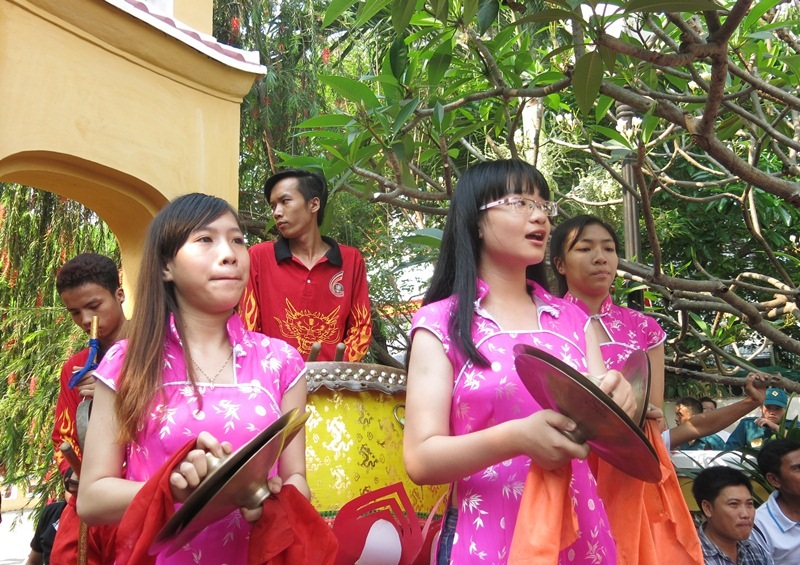 Hội làng "giữa phố" ngày Giỗ Tổ Hùng Vương - 7