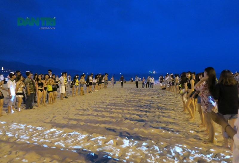 Xem trình diễn flashmob khởi động mùa du lịch biển 2016 - 5