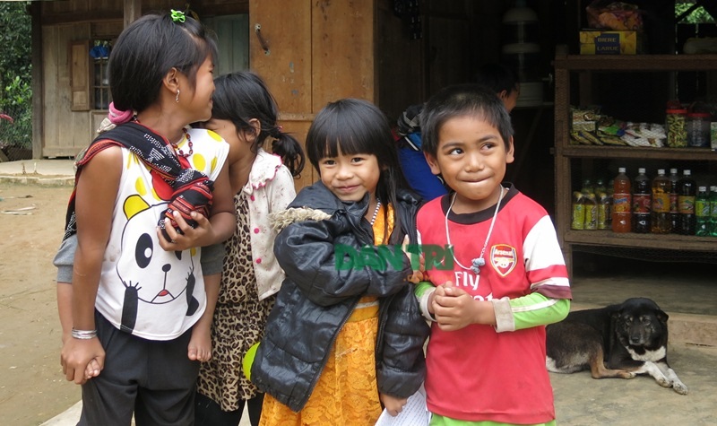 Hồn nhiên trẻ em vùng cao - 2