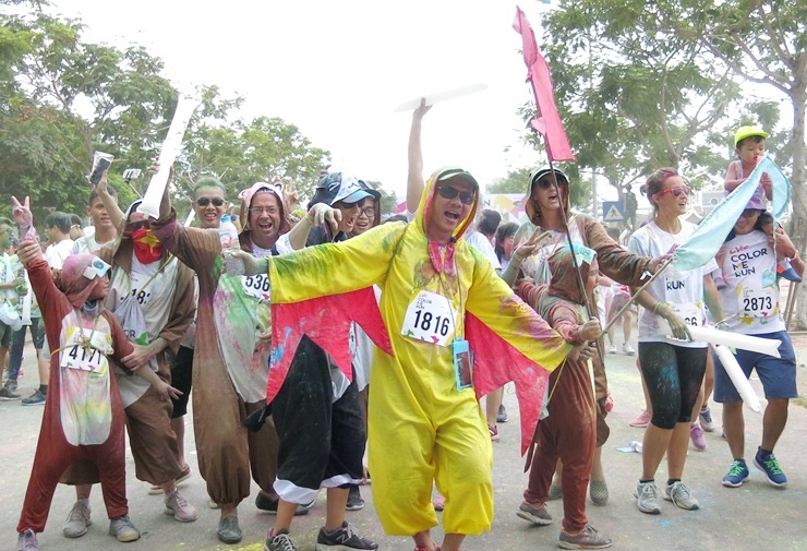 Rất nhiều du khách chạy cùng người dân Đà Nẵng