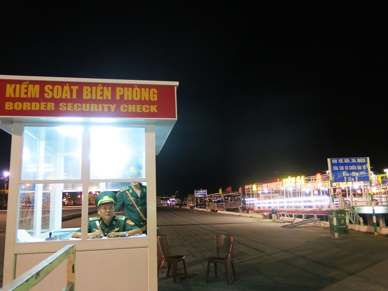 Bộ Chỉ huy BĐBP Đà Nẵng được giao lưu giữ tập trung 22 tàu du lịch, không cho phép các tàu này hoạt động trên sông Hàn khi chưa có ý kiến của cơ quan chức năng