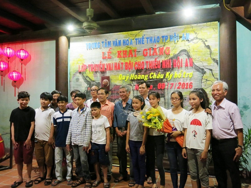 Lớp truyền vai hát bội dành cho thiếu nhi vừa khai giảng và hoạt động tối thứ 7 hàng tuần tại nhà số 39 đường Nguyễn Thái Học, TP Hội An