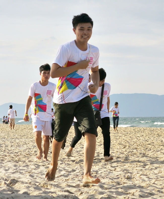 Sôi động “Đôi chân trần trên biển Đà Nẵng 2016” - 2