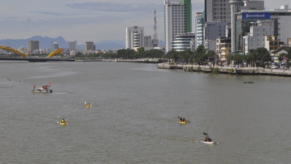 Bộ môn đua thuyền kayak một điểm mới trong cuộc thi năm nay.