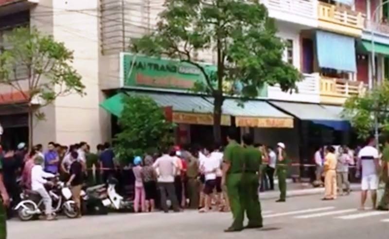 Đi đòi tiền, anh rể chém em vợ và mẹ vợ tử vong - 1 Hiện trường vụ án mạng