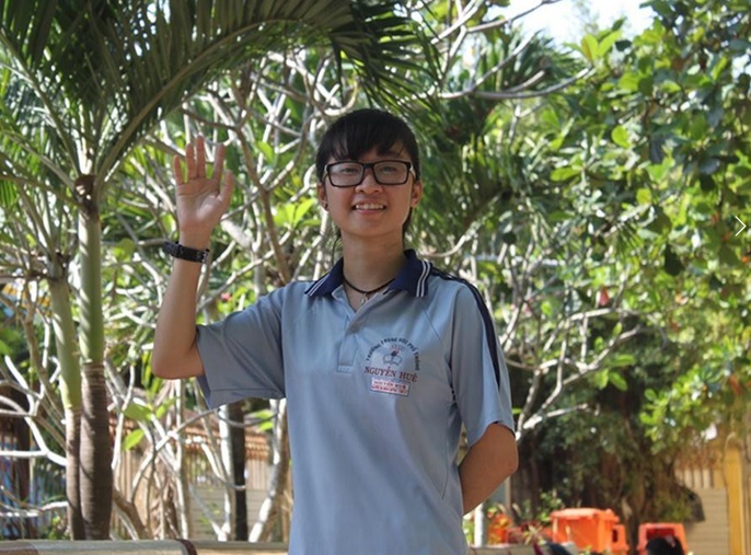 Nữ ca sĩ xinh đẹp lọt top 6 công dân trẻ tiêu biểu TPHCM 2015 - 3 Công dân trẻ tiêu biểu Nguyễn Thị Mộng Quỳnh