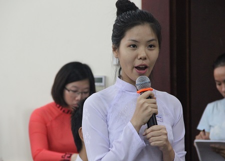 “Hot girl Đường lên đỉnh Olympia” đối thoại với lãnh đạo Sở GD-ĐT - 2
Các học sinh chia sẻ mong muốn lan tỏa “ngọn lửa” nghiên cứu khoa học cho trong học sinh TP
