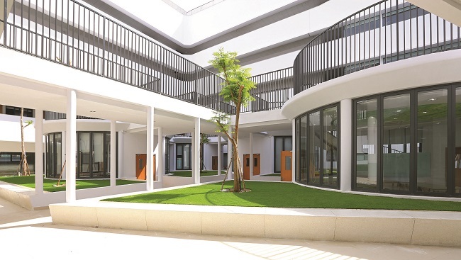 Độc đáo ngôi trường có 4.500m2 mảng xanh - 4 Garden Hills Mega Campus được xây dựng theo xu hướng kiến trúc xanh