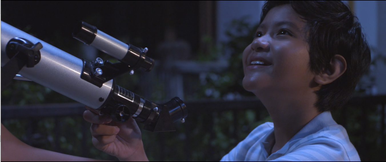 
Ước mơ của trẻ em ngày càng bay cao bay xa.
