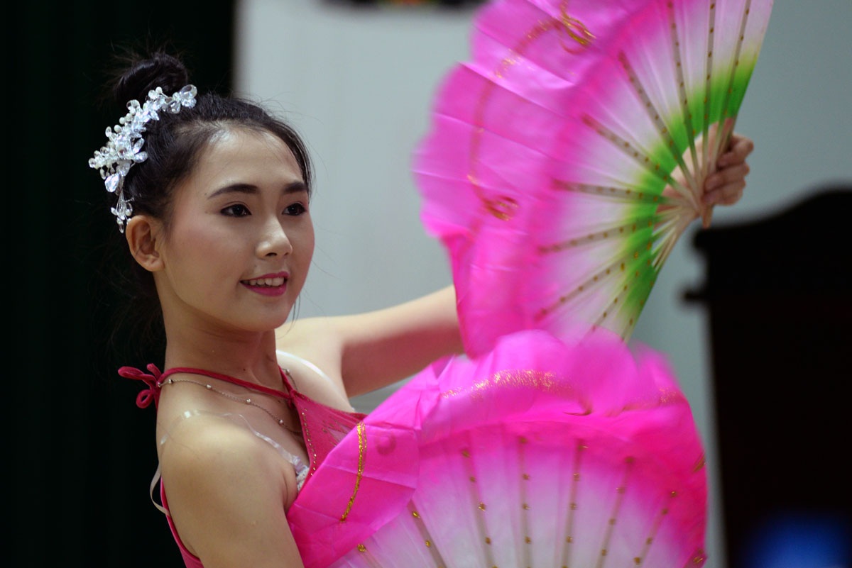 Rộn ràng tranh tài năng khiếu - 6 Thí sinh Nguyễn Thị Lan Anh thi múa quạt