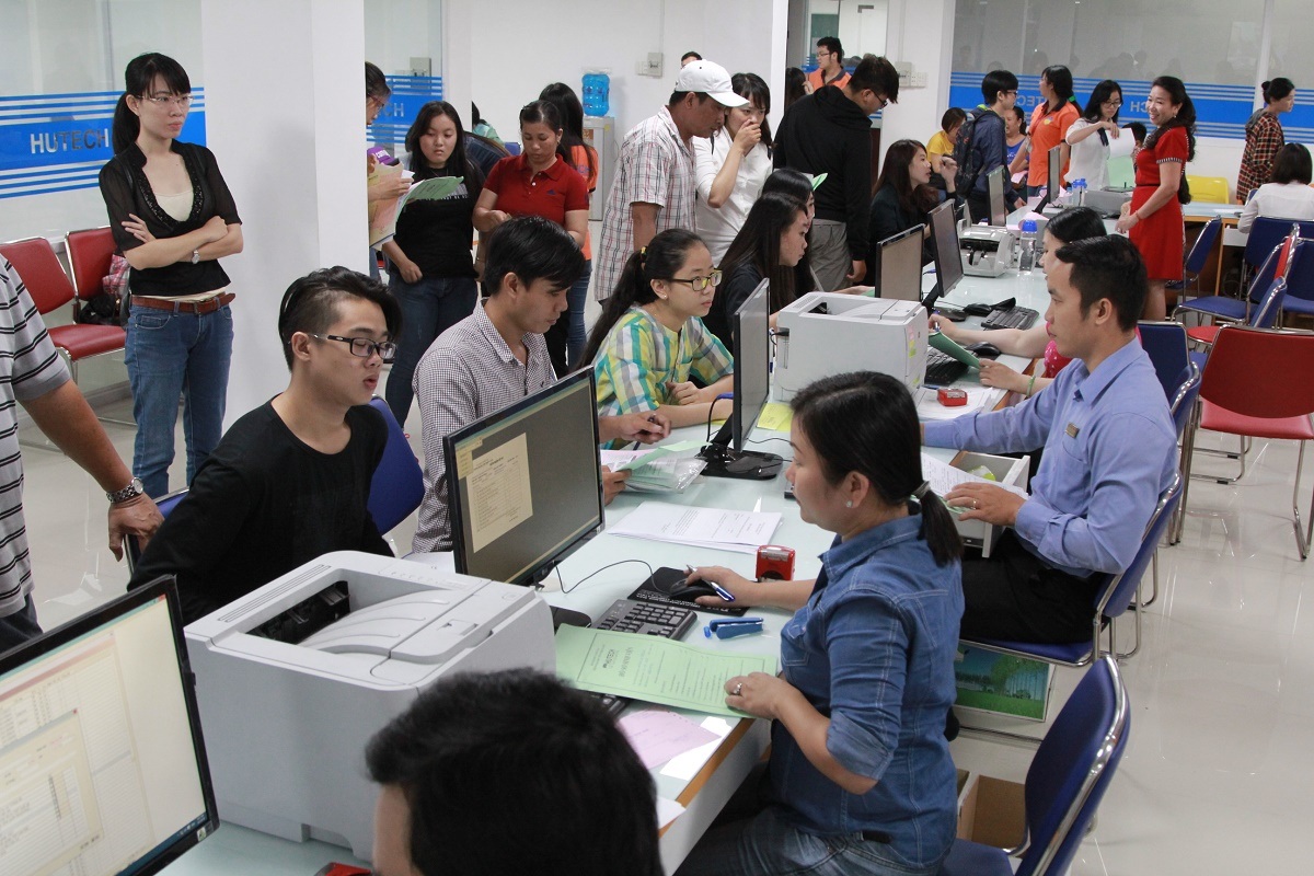 Trường ĐH Công nghệ TPHCM và Trường ĐH Kinh tế - Tài chính tuyển nguyện vọng bổ sung - 1 Thí sinh xác nhận nhập học tại trường ĐH Công nghệ TPHCM